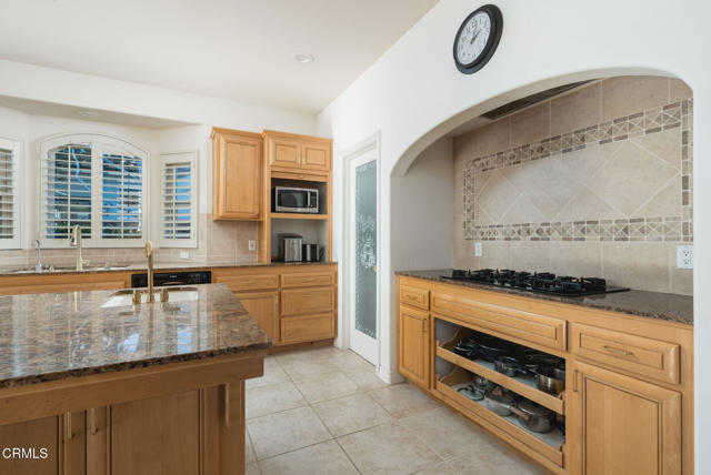 Detail Gallery Image 14 of 38 For 206 Valhalla Dr, Solvang,  CA 93463 - 3 Beds | 3 Baths