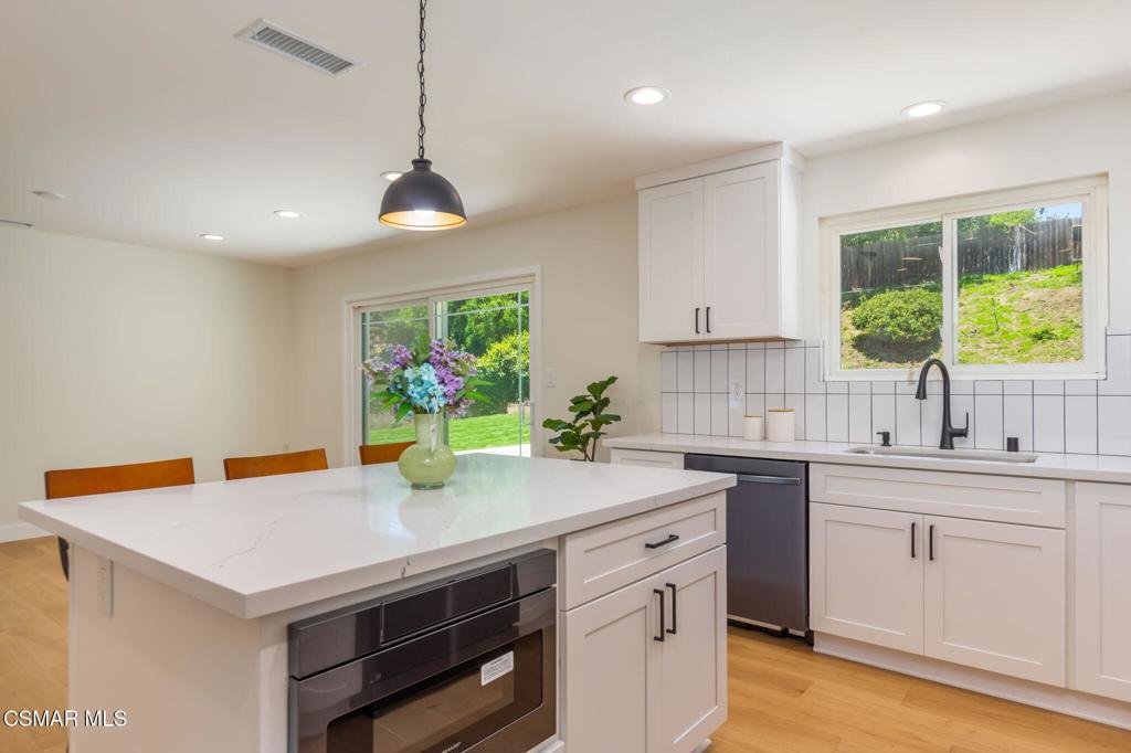 MLS #225003806 img 11