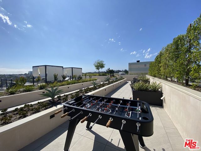 10700 Tabor Street, Los Angeles CA: https://media.crmls.org/mediaz/7e1105e6-4a9d-45e6-9e12-27d927debe95.jpg