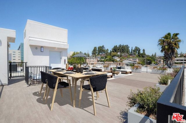 1126 N Cornwell Street, Los Angeles CA: https://media.crmls.org/mediaz/7e113f35-9d14-4924-89a0-de05c2b61e18.jpg