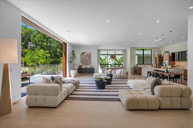 88 Tuscaloosa Avenue, Atherton CA: https://media.crmls.org/mediaz/7e13cc2c-5a7b-4b12-899f-3d7951cf4890.jpg