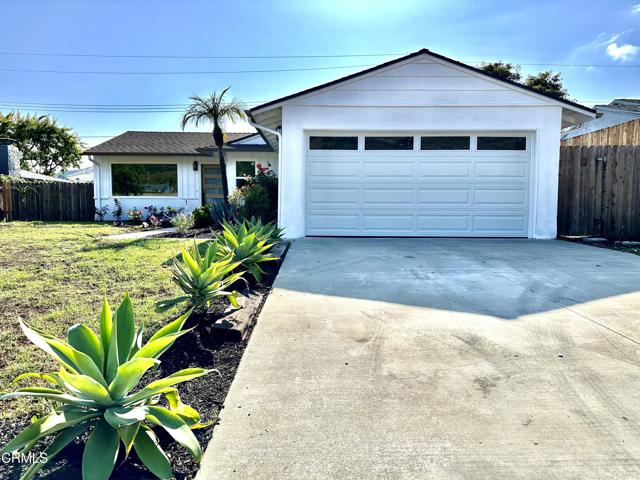 5063 Cypress Lane, Ventura CA: https://media.crmls.org/mediaz/7e13ff45-90d8-4b5c-9a99-480c448474c1.jpg