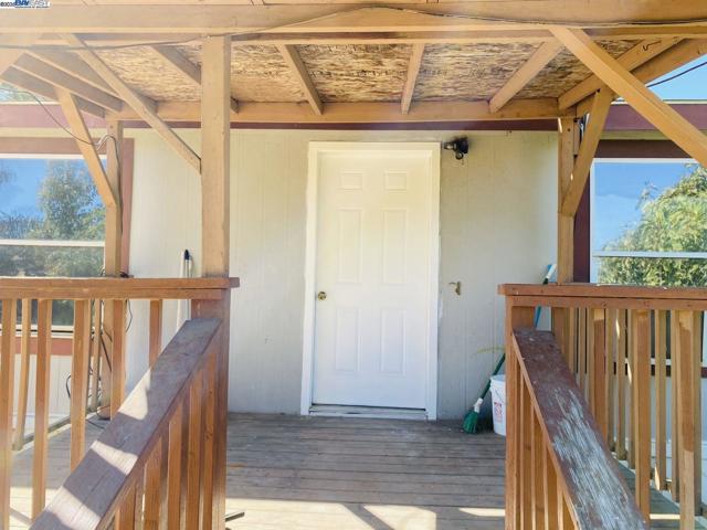 7705 Orford Rd, Stockton CA: https://media.crmls.org/mediaz/7e140a84-2dd4-4610-9c93-538f365bf314.jpg