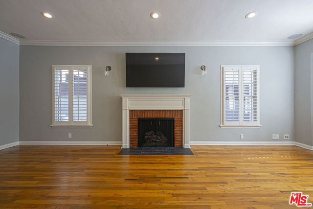 2318 Canyon Drive, Los Angeles CA: https://media.crmls.org/mediaz/7e140aae-6667-4a20-b00d-3e8d528b2893.jpg