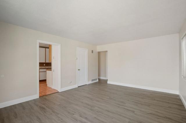 957 Oakwood Avenue, Vallejo CA: https://media.crmls.org/mediaz/7e156faa-6c0a-45c8-bce8-06f1d43ee8fd.jpg