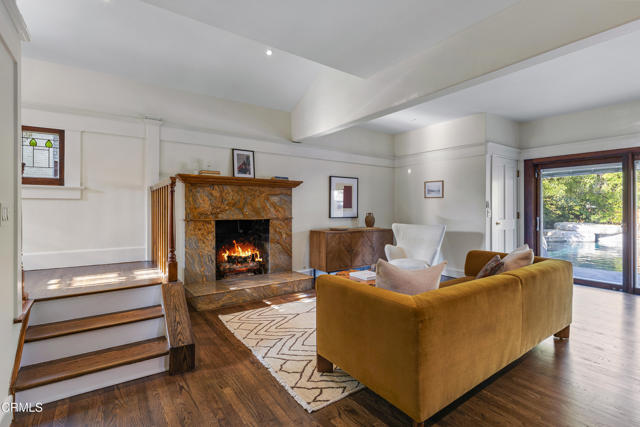 1954 Primrose Avenue, South Pasadena CA: https://media.crmls.org/mediaz/7e158ee5-1d4b-4f8f-bd66-7cbc230e2386.jpg