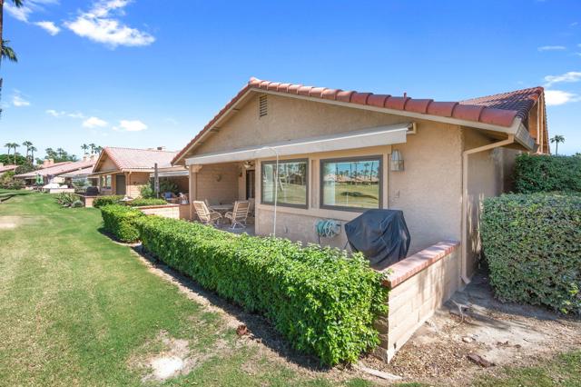 38 Conejo Circle, Palm Desert CA: https://media.crmls.org/mediaz/7e15d228-6078-4f53-8251-81219127ee19.jpg
