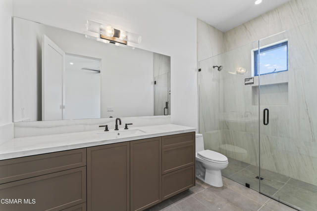 Image 29 of 93 For 532 Corte Corrida