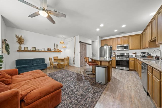 Detail Gallery Image 17 of 32 For 231 Vermont Ct, El Cajon,  CA 92020 - 3 Beds | 2 Baths