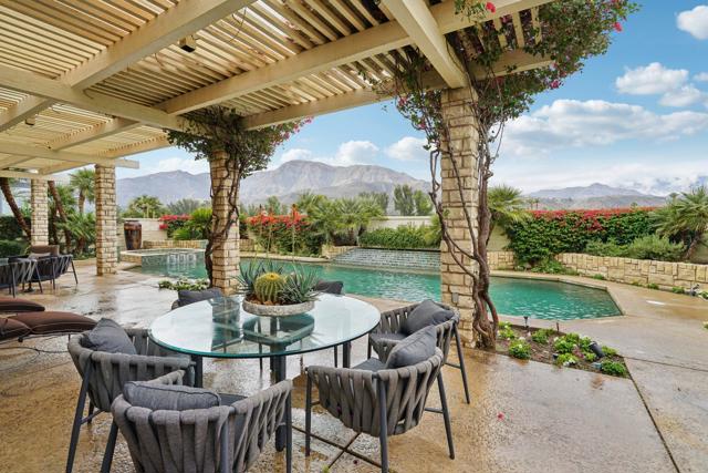 Image 22 of 55 For 74 Mayfair Drive