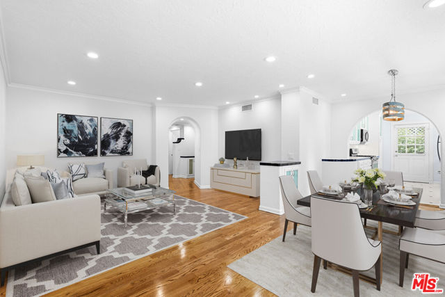 910 N Alfred Street, West Hollywood CA: https://media.crmls.org/mediaz/7e166bda-0e9a-401a-a27c-5d14c6ac2d0e.jpg