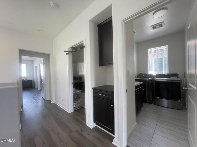 Detail Gallery Image 12 of 30 For 7937 N Keer Dr, Los Angeles,  CA 91335 - 5 Beds | 4 Baths