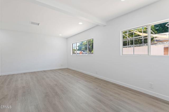 Image 9 of 74 For 7445 Balcom Avenue