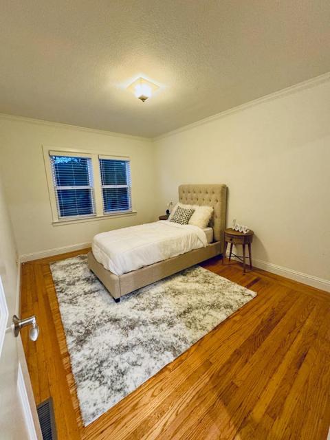 10181020 Bancroft Way, Berkeley CA: https://media.crmls.org/mediaz/7e1a0fb0-0dc9-4d70-8540-5c3e22f69dbf.jpg