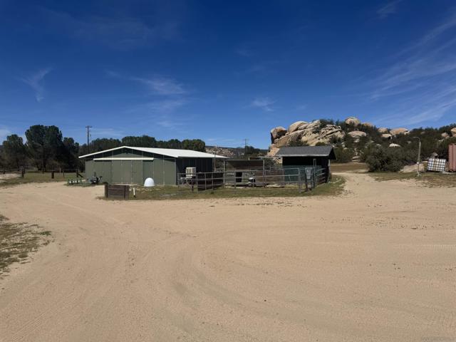 Image 28 of 75 For 41083 Old Highway 80