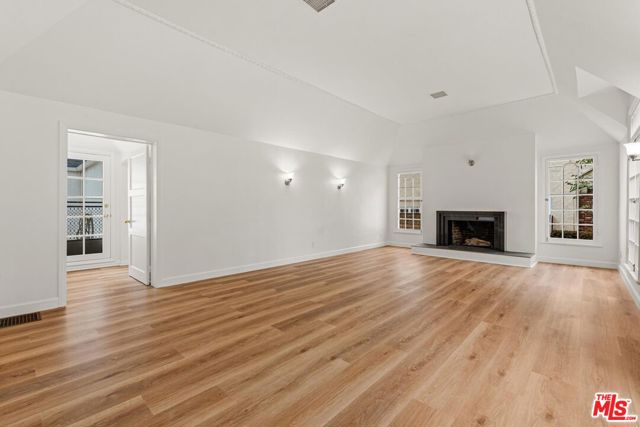 512 North Elm Drive photo 6