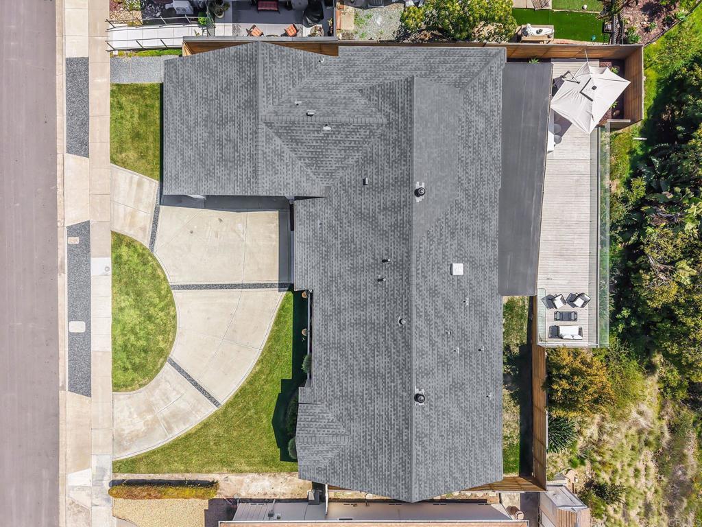 https://media.crmls.org/mediaz/7e1c30ee-bba3-4fb3-9d36-06ee209547f8.jpg?preset=X-Large