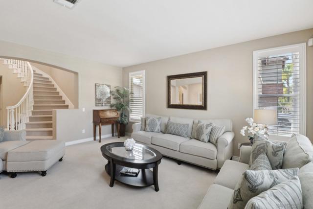 11383 Merritage Ct, San Diego CA: https://media.crmls.org/mediaz/7e1cf4e0-c0a3-41e0-8c3c-101fbb60de4b.jpg