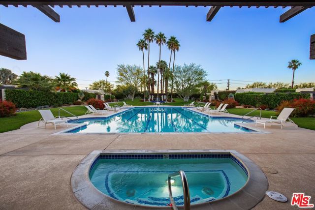 465 N Calle Rolph, Palm Springs CA: https://media.crmls.org/mediaz/7e1d6397-3e6c-49a1-b911-ab603ab579c0.jpg