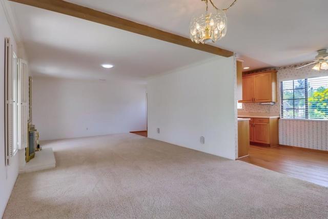 6081 Veemac, La Mesa CA: https://media.crmls.org/mediaz/7e1ded5d-bf05-4f65-9ab6-91a8a41fc344.jpg