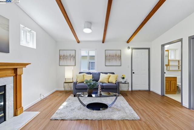 232 Longford Dr, South San Francisco CA: https://media.crmls.org/mediaz/7e1df223-591e-45bd-b1a7-7c2fcca30700.jpg