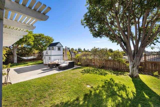 Detail Gallery Image 24 of 28 For 2072 Wandering Rd, Encinitas,  CA 92024 - 4 Beds | 2/1 Baths