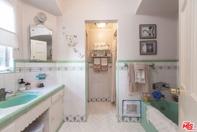 3310 Griffith Park Boulevard photo 47