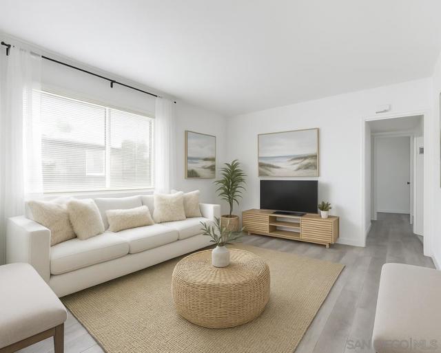 928 Flroida Street, Imperial Beach CA: https://media.crmls.org/mediaz/7e1f155a-4040-46c3-9c3b-f55de9c7b09f.jpg