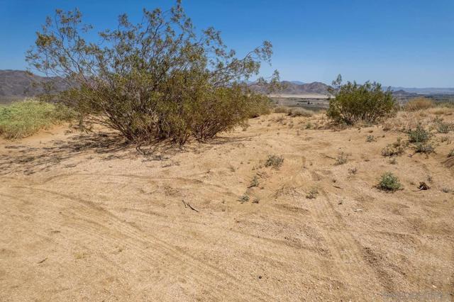 0 Joshua RD, Lucerne Valley CA: https://media.crmls.org/mediaz/7e1f24a3-e8b5-41bf-b4af-20c91222de53.jpg