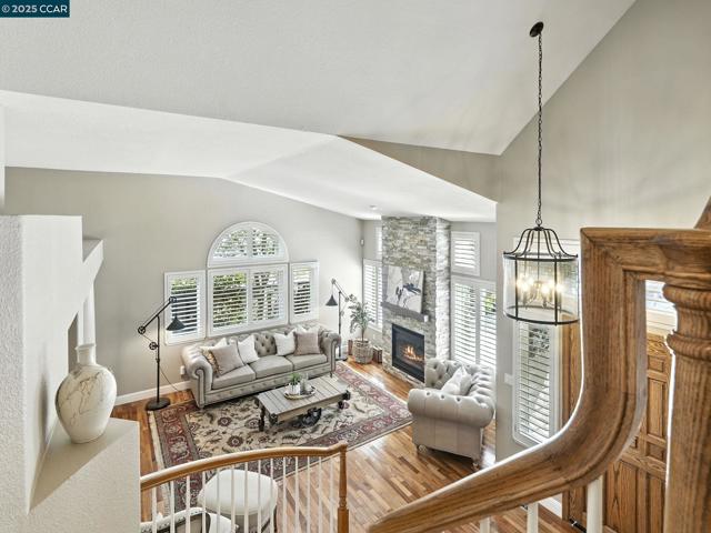 3052 Miwok Way, Clayton CA: https://media.crmls.org/mediaz/7e205fcf-5da8-4a7f-9431-6e30fd09f094.jpg