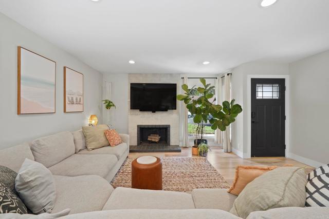 Detail Gallery Image 6 of 47 For 1860 Purdue Ct, Oceanside,  CA 92056 - 3 Beds | 2 Baths