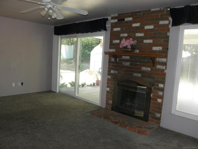 6707 Mineral Dr, San Diego CA: https://media.crmls.org/mediaz/7e21c0a2-3368-4822-930c-f24dabd6fbe2.jpg