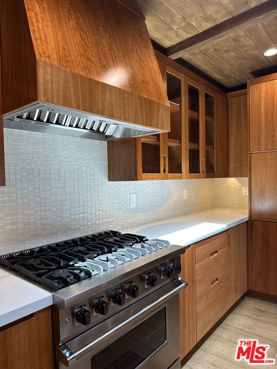 7460 Woodrow Wilson Drive, Los Angeles CA: https://media.crmls.org/mediaz/7e226916-eae2-451a-8d7e-70eb989bf3d0.jpg