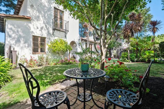 618 Occidental Avenue, San Mateo CA: https://media.crmls.org/mediaz/7e22c818-37e7-4adc-b026-bf7e01747451.jpg