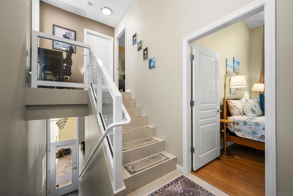 531 Front St - photo 3