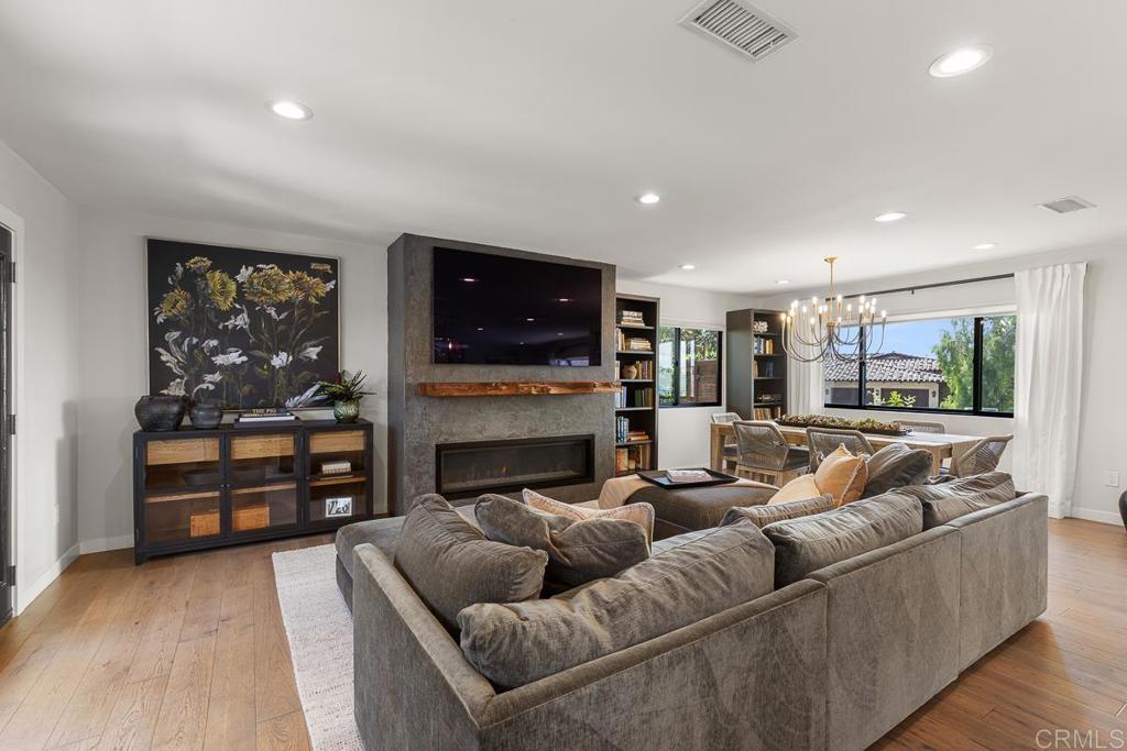 8675 Glenwick Lane - photo 16