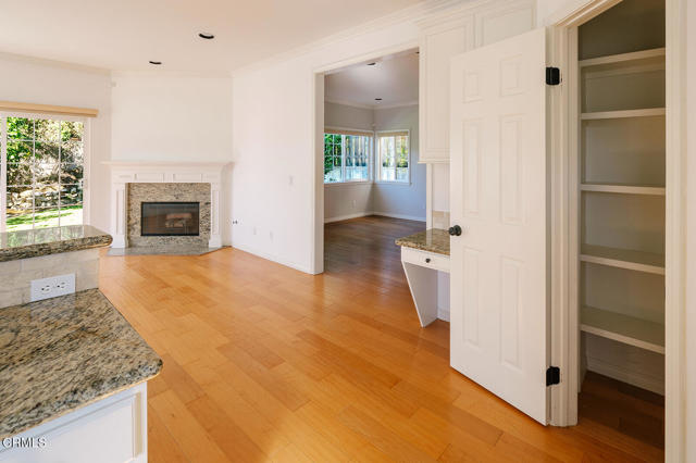 Detail Gallery Image 21 of 74 For 2409 Olive Ave, La Crescenta,  CA 91214 - 4 Beds | 4 Baths