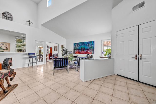 4981 Lamia Way, Oceanside CA: https://media.crmls.org/mediaz/7e256d94-75ce-4cfe-9a4f-dc1d65333463.jpg