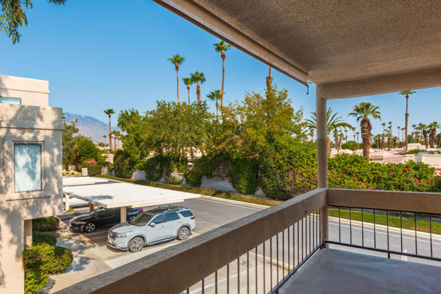 35200 Cathedral Canyon Drive, Cathedral City CA: https://media.crmls.org/mediaz/7e25ff74-b2dd-4fa6-9eee-adfc8066a495.jpg