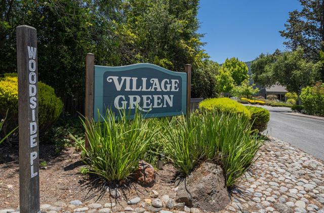 20 Woodside Place, Carmel Valley CA: https://media.crmls.org/mediaz/7e2615ff-380f-4eae-9e43-692bde7d674a.jpg