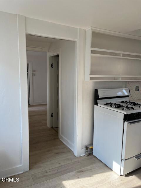 Detail Gallery Image 8 of 11 For 10510 Mather Ave, Sunland,  CA 91040 - 1 Beds | 1 Baths