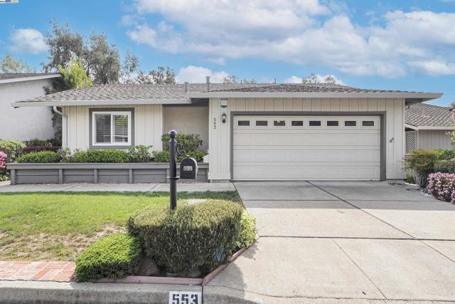 553 Saint George Rd, Danville CA: https://media.crmls.org/mediaz/7e26a7eb-3373-4228-9dda-799df5f24314.jpg