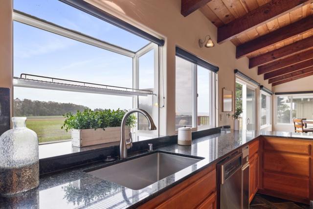 230 Via Novella, Aptos CA: https://media.crmls.org/mediaz/7e26f9ff-f4a2-45b6-b172-c9eb8865124d.jpg