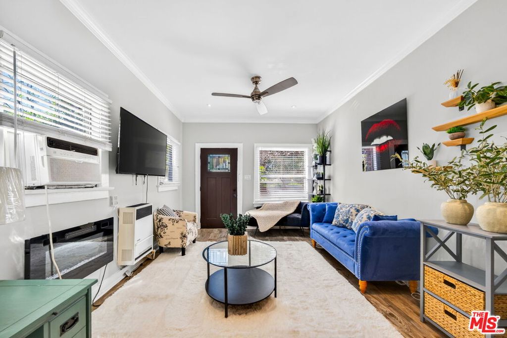 5915 Lexington Avenue