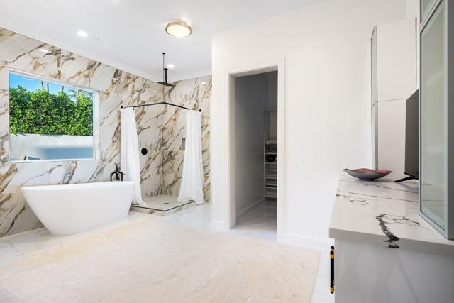 74775 Del Coronado Drive, Palm Desert CA: https://media.crmls.org/mediaz/7e27ed8a-e24f-4633-8d56-49102f5027d9.jpg