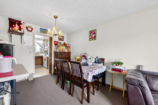 476 7th Avenue, San Francisco CA: https://media.crmls.org/mediaz/7e288f40-a8c0-49ee-a7d2-d06cb78a2d92.jpg