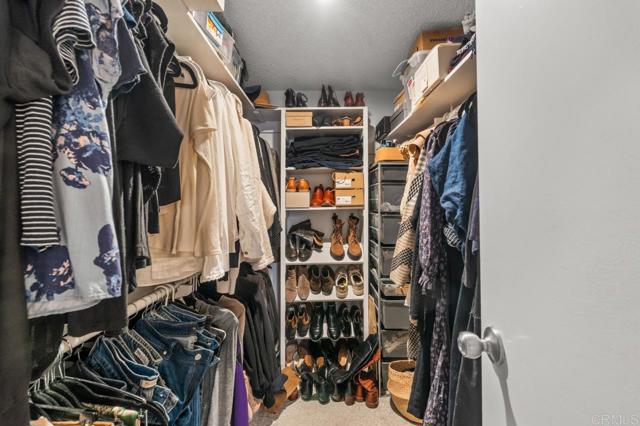 Image 40 of 75 For 6960 Caminito Curva