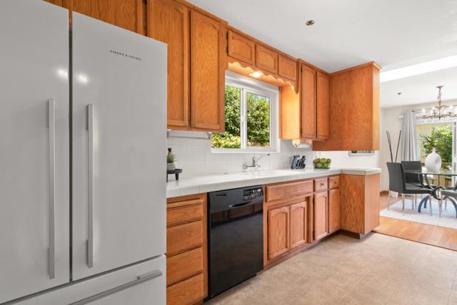 816 Pelton Avenue, Santa Cruz CA: https://media.crmls.org/mediaz/7e28ba6b-c8d3-4d95-b79c-aada610bea8a.jpg