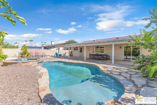 79380 Spalding Drive, Bermuda Dunes CA: https://media.crmls.org/mediaz/7e28e553-e573-499d-b0ba-66d518b3a63d.jpg