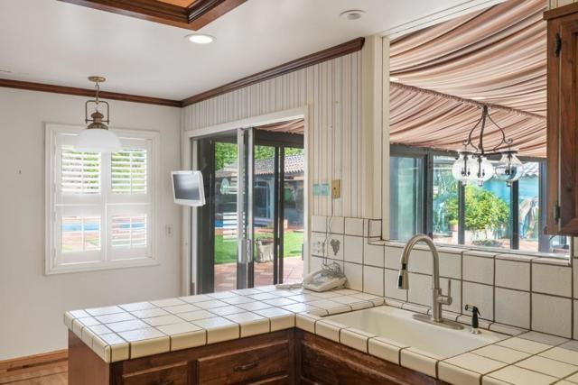 730 Hillsborough Boulevard, Hillsborough CA: https://media.crmls.org/mediaz/7e295b02-c4d5-4b3f-82eb-c9473b4a97e0.jpg